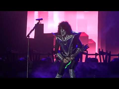 Tommy Thayer - Guitar Solo | Buenos Aires Argentina - 23/4/2022