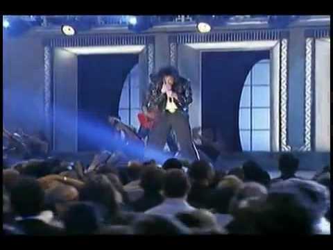 Michael Jackson - Beat It feat Slash