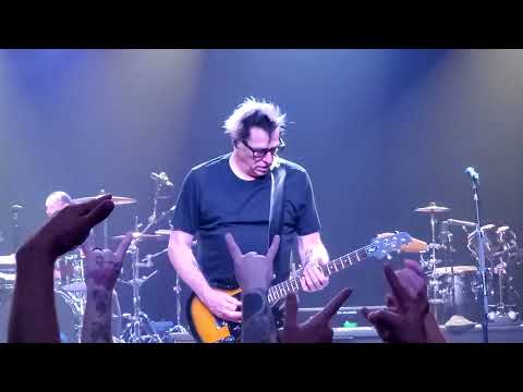 The Offspring - Noodles solo at the Buckhead Theater in 2021