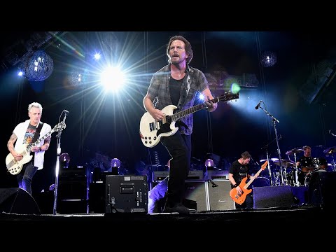 Pearl Jam Live 2022 4K FULL CONCERT in Los Angeles