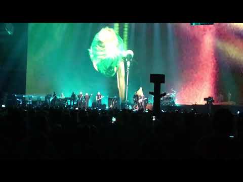 Roger Waters “Time” Dave Kilminster’s Epic Guitar Solo 7/16/17