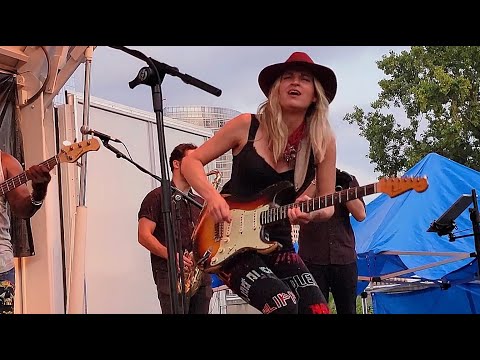 Ana Popovic (live) - Ah-Nab-Awen Park (Grand Rapids, MI) - August 19, 2021