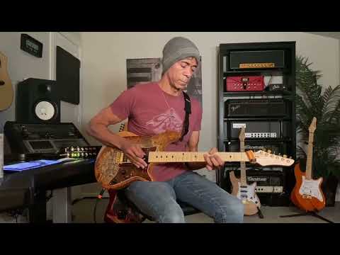 Greg Howe playing Simon Phillips inspired melody on latest DarWin4 release