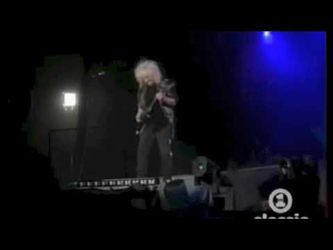 The Worst Guitar Solo of All Time .. CC DeVille of Poison 1991 (Swallow This Tour)