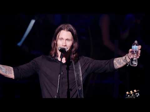 Alter Bridge: &quot;Words Darker Than Their Wings&quot; Live At The Royal Albert Hall (OFFICIAL VIDEO)