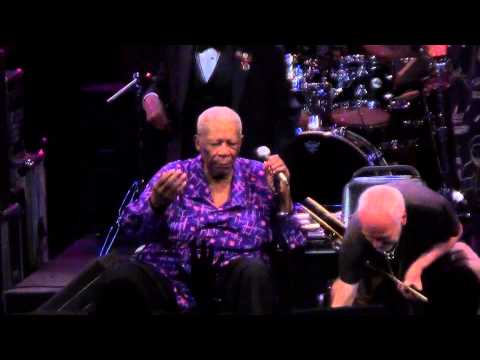 B.B. King with Peter Frampton -- The Thrill Is Gone -- Wolf Trap, Vienna, VA, Aug 11, 2013