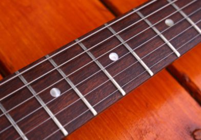 How to Clean Guitar Strings?